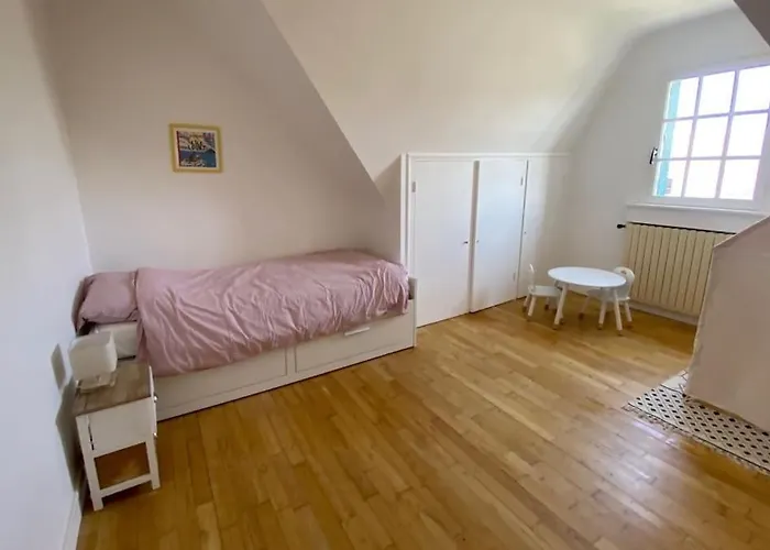 Maison Avec Jardin Proche Du Centre Et Des Plages