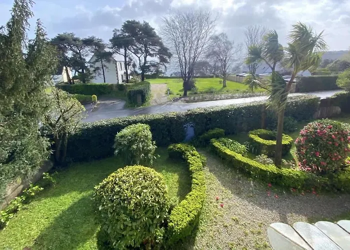 Carantec Family Home With Garden 6 Persons