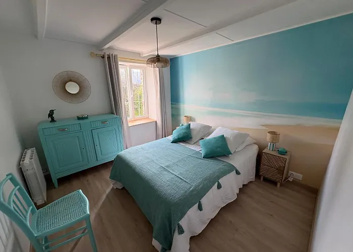 Maison Bleue